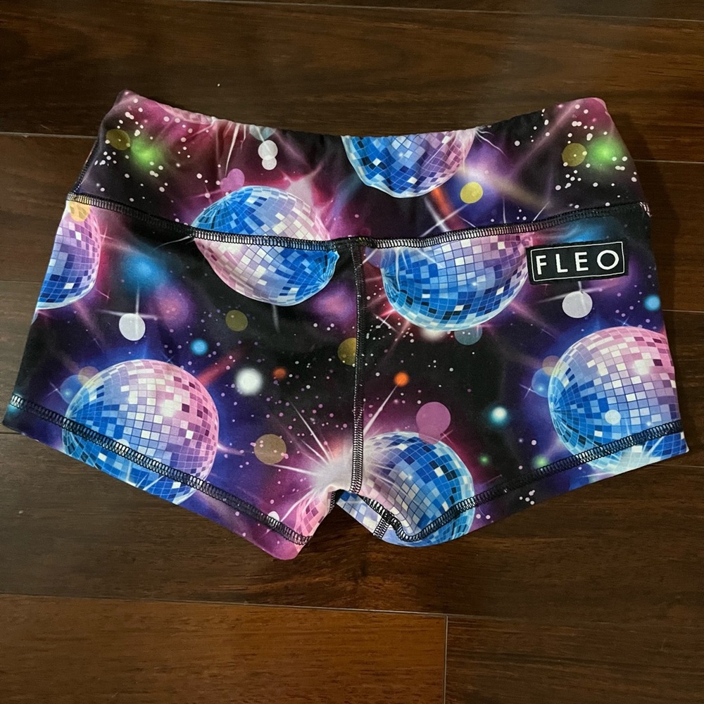 Fleo Shorts Can’t find